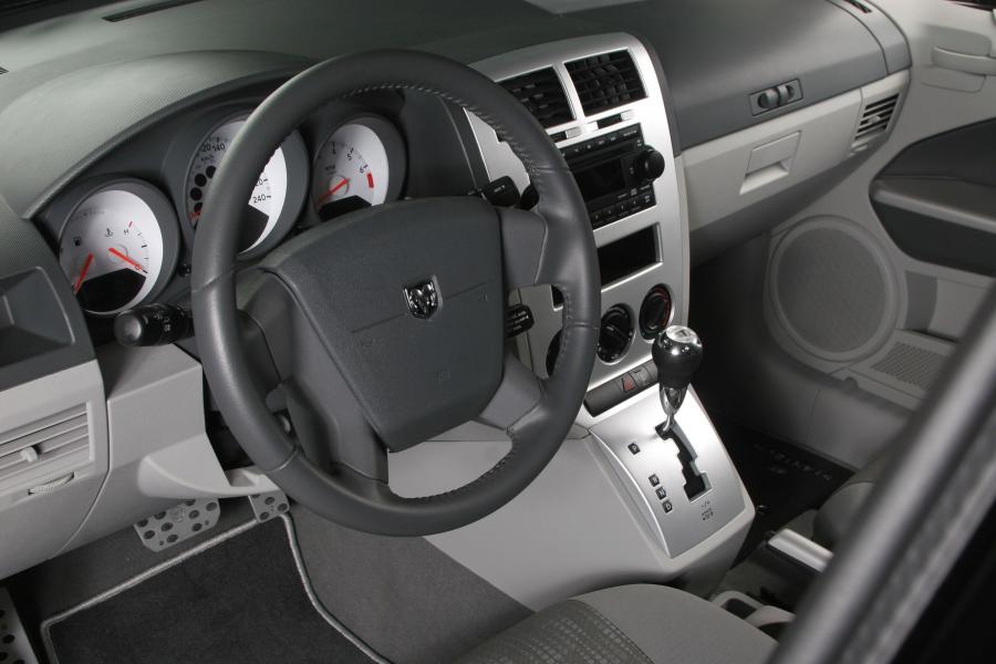  Dodge Caliber by Startech 2007 года  (фото 4 из 17)